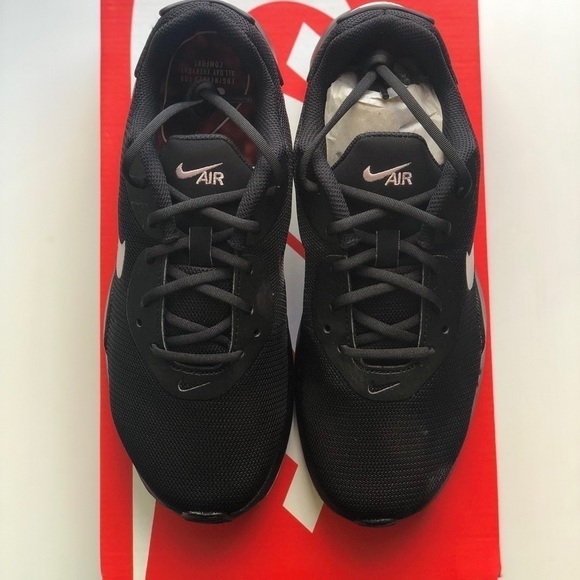 Nike Air Max Oketo Shoes Black - Picture 5 of 8